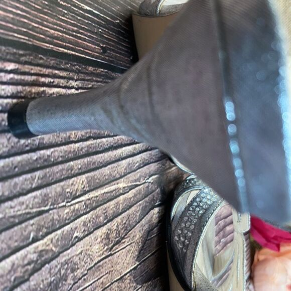 Caparros Silver Heirloom Dress Sandal 8B - Picture 10 of 10